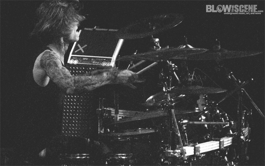 Adam Pierce of All Shall Perish Live Photo in Phila 7-29-2010 on Summer Slaughter Tour