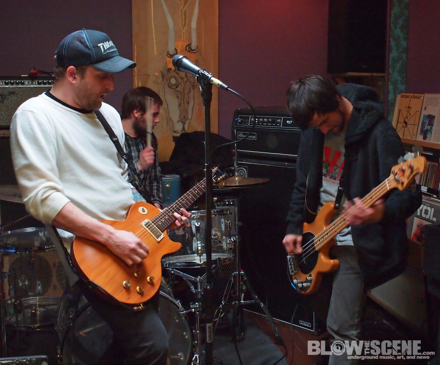 Gods & Queens - Live at Beautiful World Syndicate in South Philly Gods & Queens - Live at Beautiful World Syndicate in South Philly